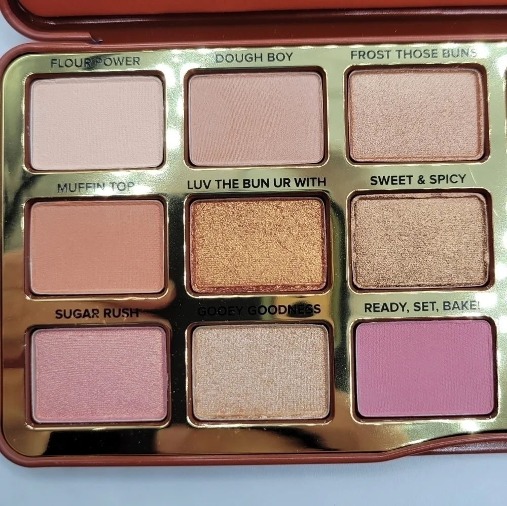 Too Faced Cinnamon Swirl Eyeshadow Palette